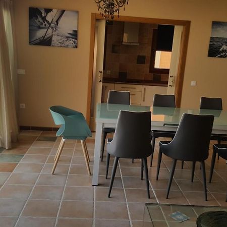קלטה דה פוסטה Beautiful, Spacious Villa, Heated Pool, Sleeps Eight, With Quality Furnishings מראה חיצוני תמונה