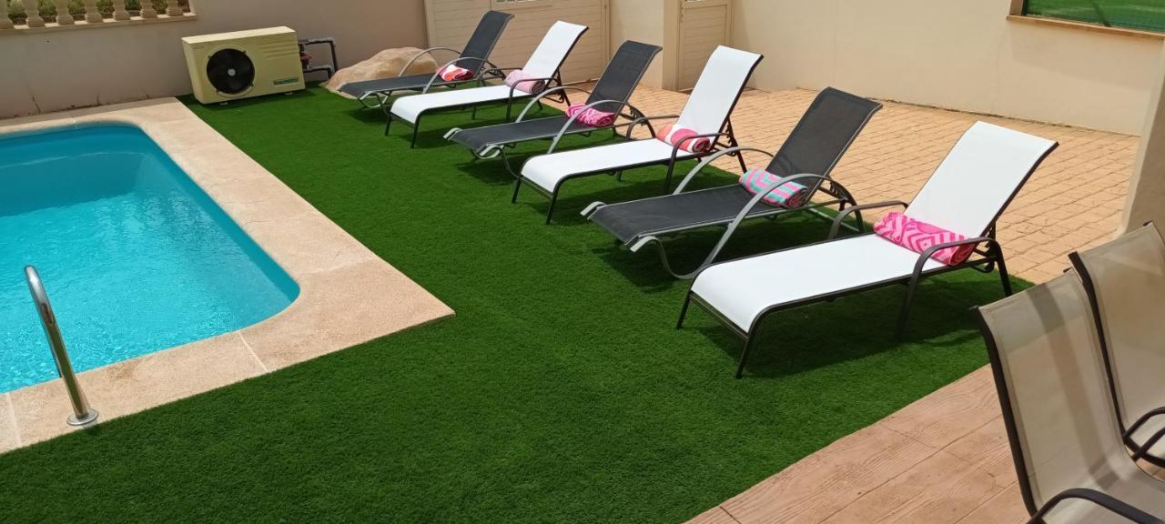 קלטה דה פוסטה Beautiful, Spacious Villa, Heated Pool, Sleeps Eight, With Quality Furnishings מראה חיצוני תמונה